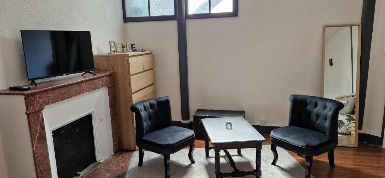 Chambre Dans Maison De Ville - 2 Personnes Олорон-Сент-Мари Экстерьер фото